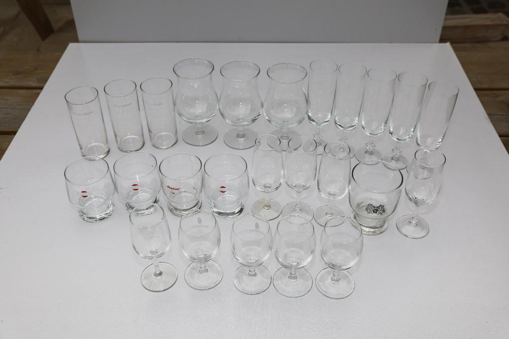 drinkglazen - bier - wittewijn - rode wijn - martine - enz.., Ophalen, Zo goed als nieuw