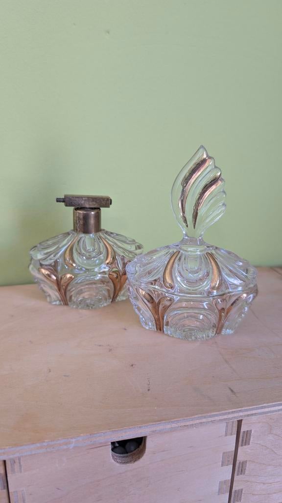 Flacon de parfum ancien et boîte assortie, Antiquités & Art, Enlèvement