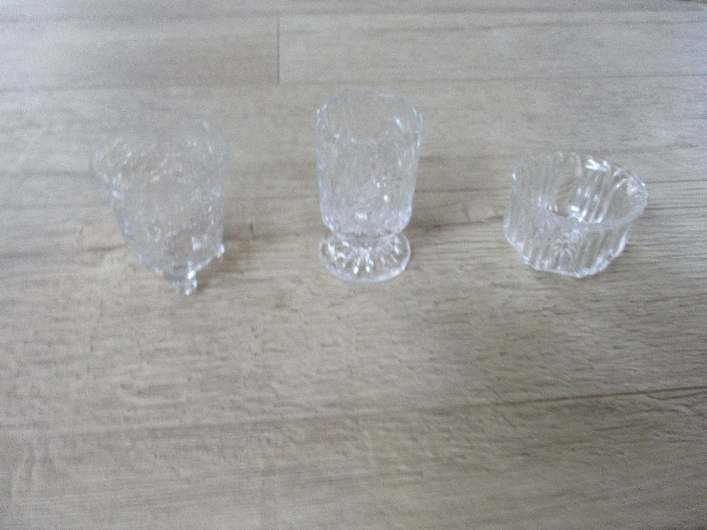 3 verres en cristal ancien dont un verre à vin, immaculé, Enlèvement ou Envoi, Neuf, Autres types