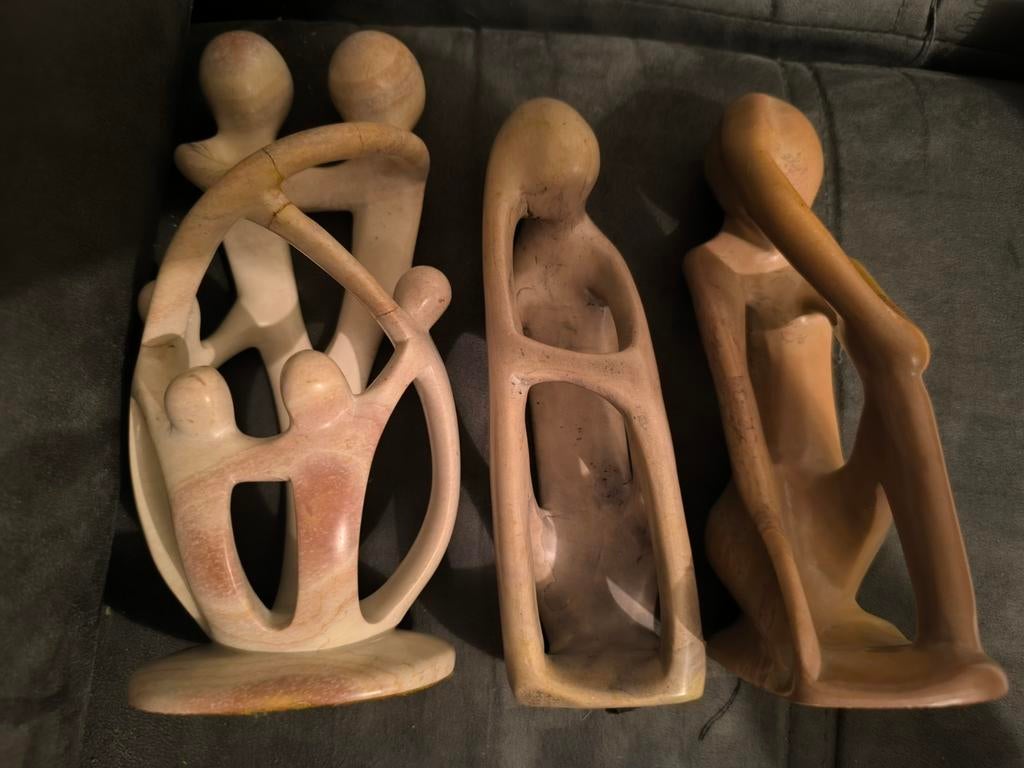 Afrikaanse speksteen (zeepsteen) sculpturen , 3 stuks, Natuurlijk materiaal, Ophalen of Verzenden, Handgemaakt, 20 - 50 cm