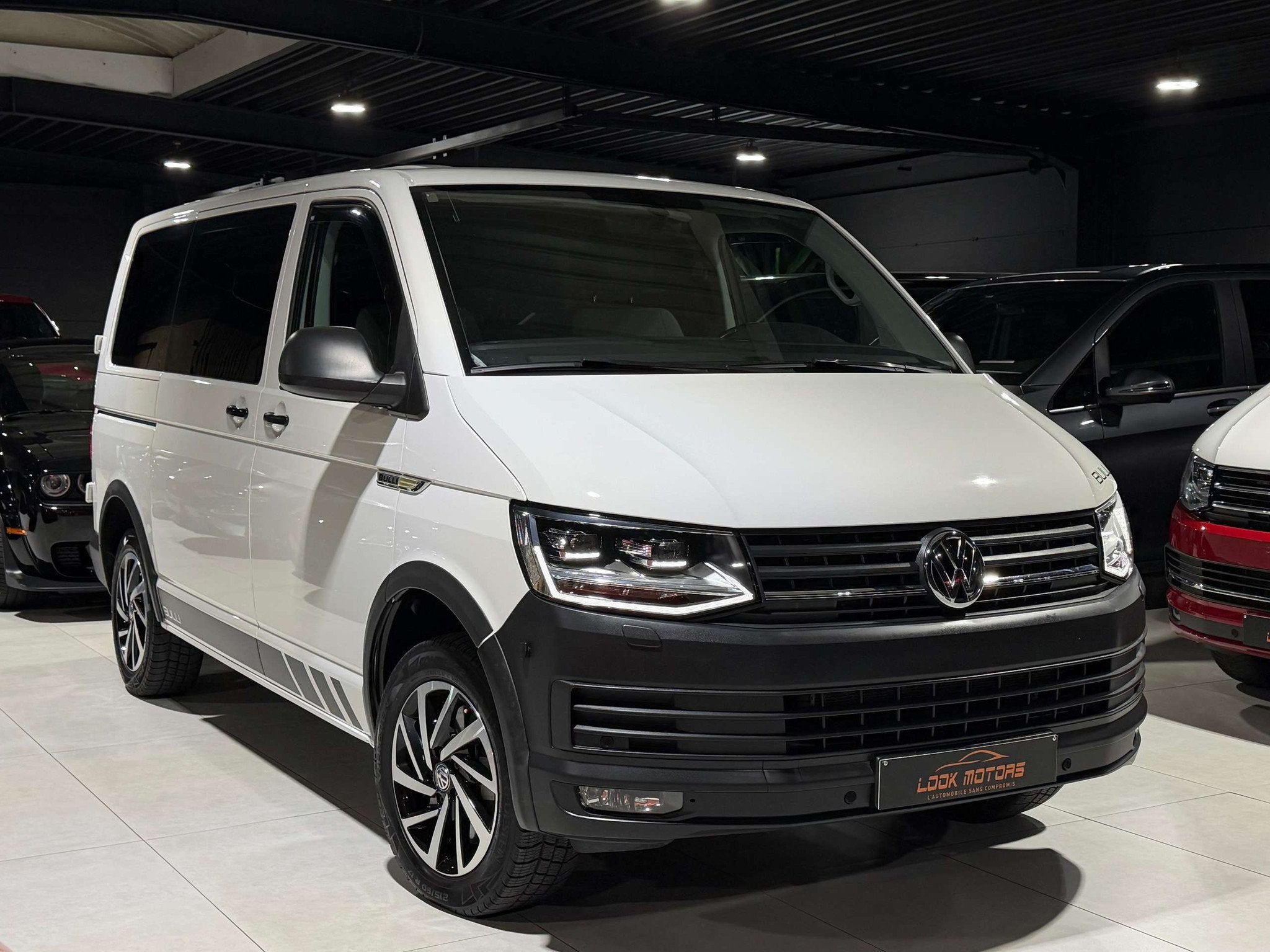 Volkswagen T6 TRANSPORTER KOMB 2.0 TDi BULLI 204CV 7 PLACES, Auto's, Gebruikt, Euro 6, 4 cilinders, Wit