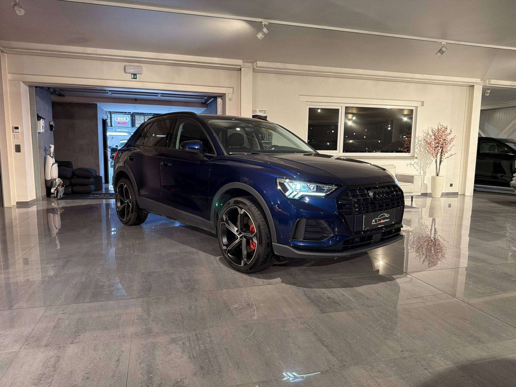 Audi Q3 SOLD BIJ GARAGE VRIENS YVES BV! (automatique), Autos, Audi, 1395 cm³, Achat, Euro 6, Noir