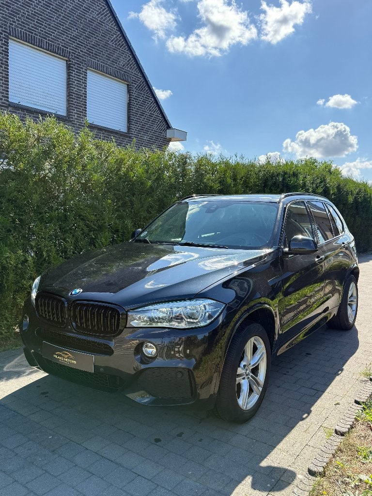 BMW X5 Hybride M PAKKET FULL, Auto's, Automaat, Dealer onderhouden, 4 cilinders, Zwart