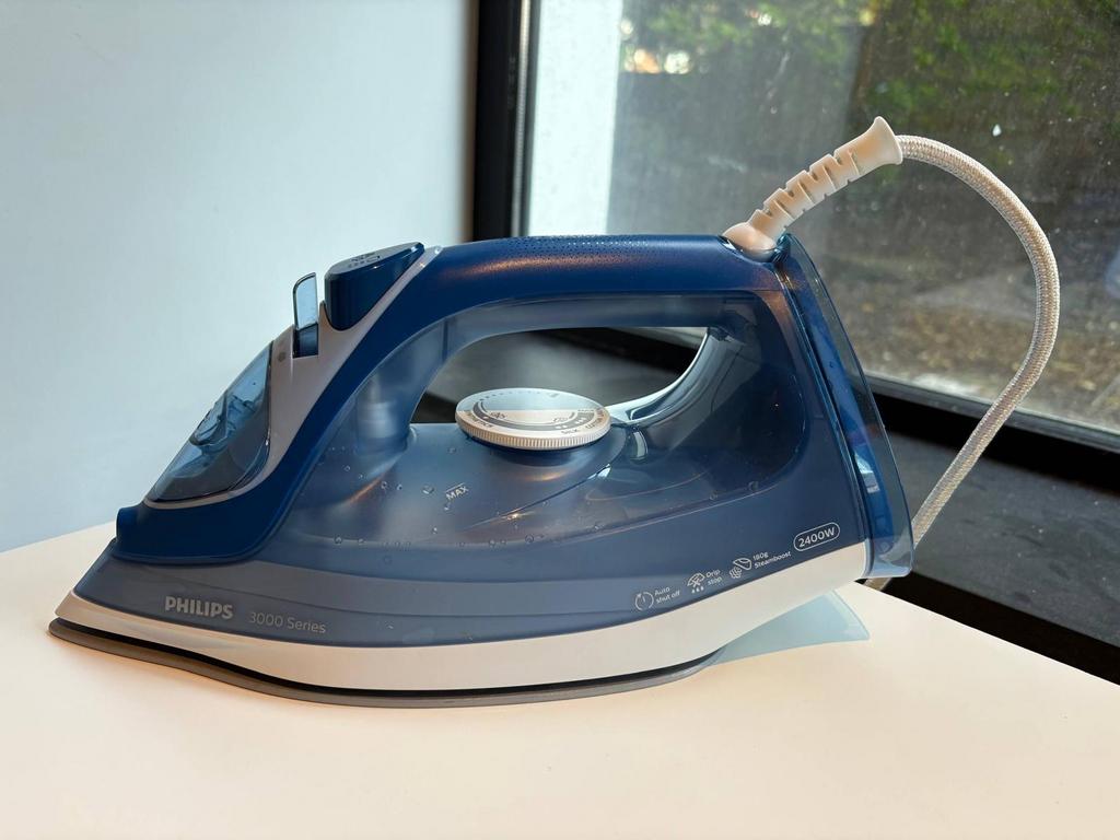 Fer vapeur Série 3000 / Steam Iron 3000 Series, Electroménager, Enlèvement ou Envoi, Comme neuf, Fer à repasser avec cordon