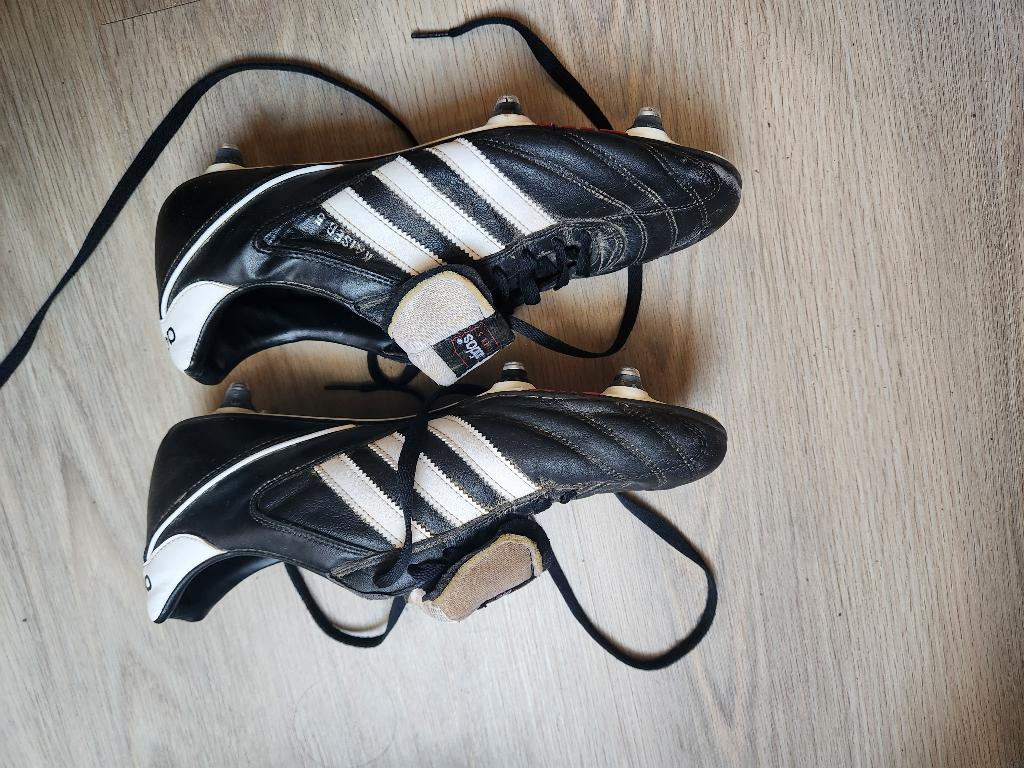Chaussures de foot Kaiser en crampons metalliques, Enlèvement ou Envoi, Utilisé, Chaussures