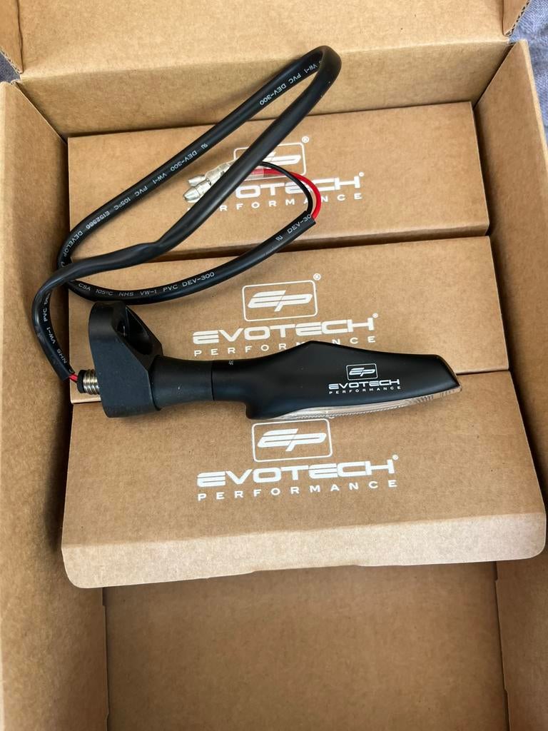 Evotech dynamische knipperlichten Street triple, Motoren, Ophalen of Verzenden