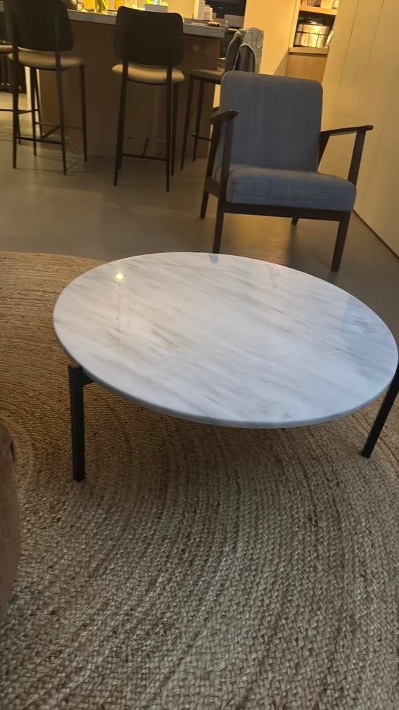 Marmeren tafel, Ophalen, Metaal