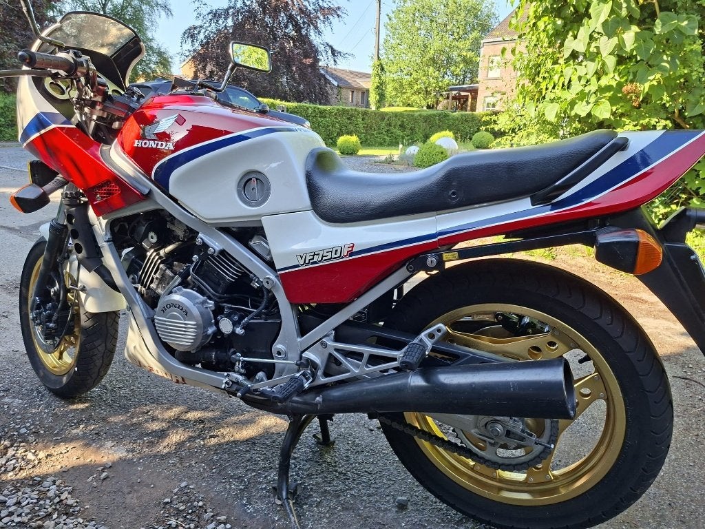 Honda VF750 F, Permis Moto A, Occasion, Plus de 35 kW, Super Sport