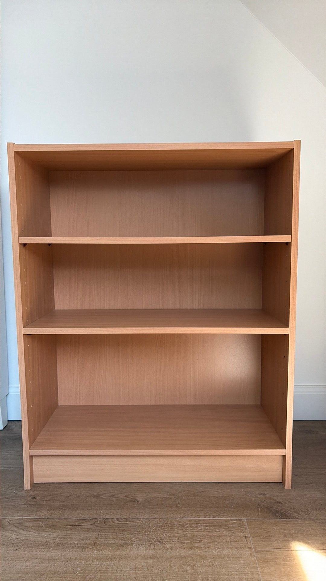 Klein houten (boeken)rek, Ophalen, Zo goed als nieuw
