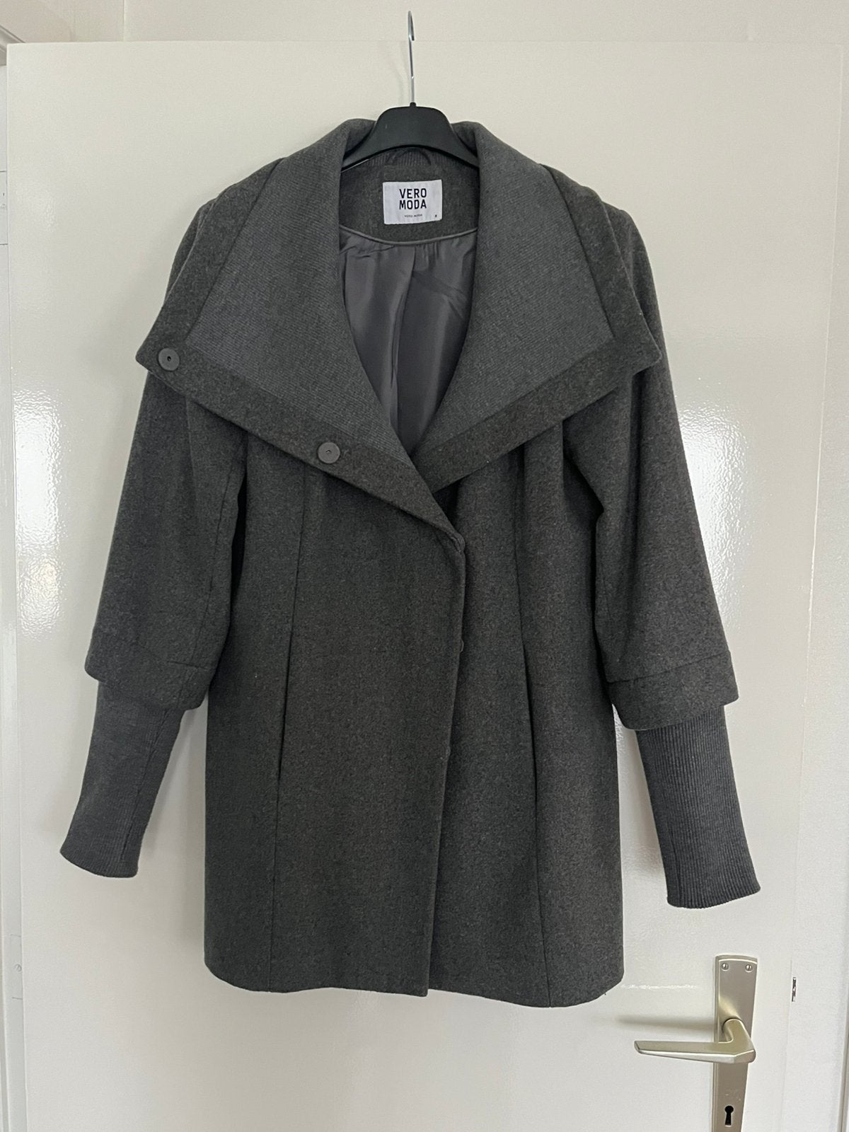 Veste Vero Moda, Enlèvement ou Envoi, Comme neuf, Taille 38/40 (M)