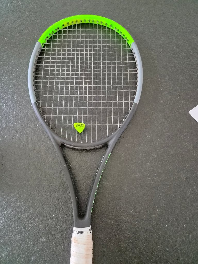 Wilson blade 98  18x20, Sports & Fitness, Tennis, L2, Raquette, Comme neuf, Enlèvement