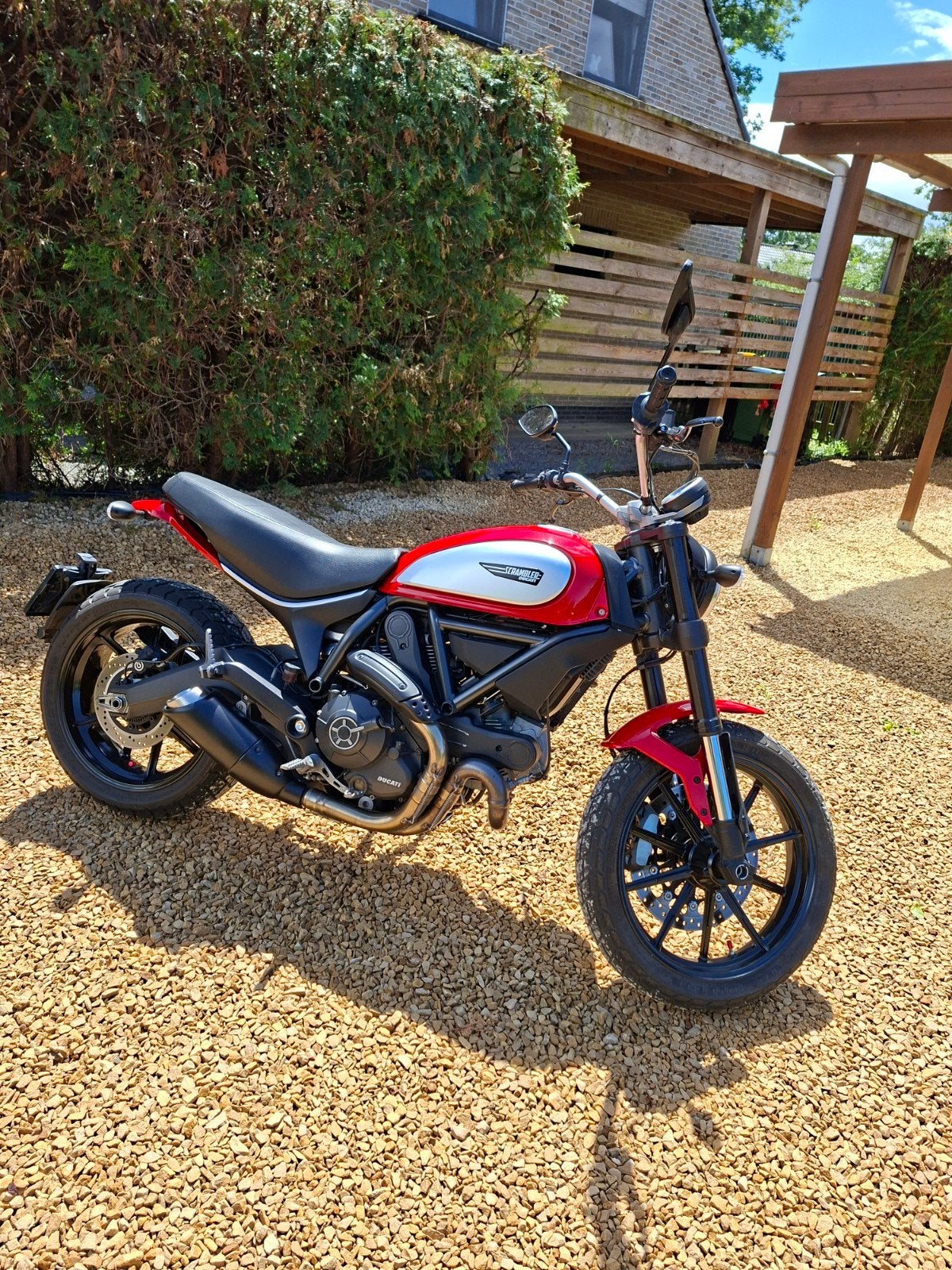 L'entretien de la Ducati Scarmbler 2016 DESMO est terminé !, Motos, Permis Moto A, Occasion, Plus de 35 kW, Contrôle de traction