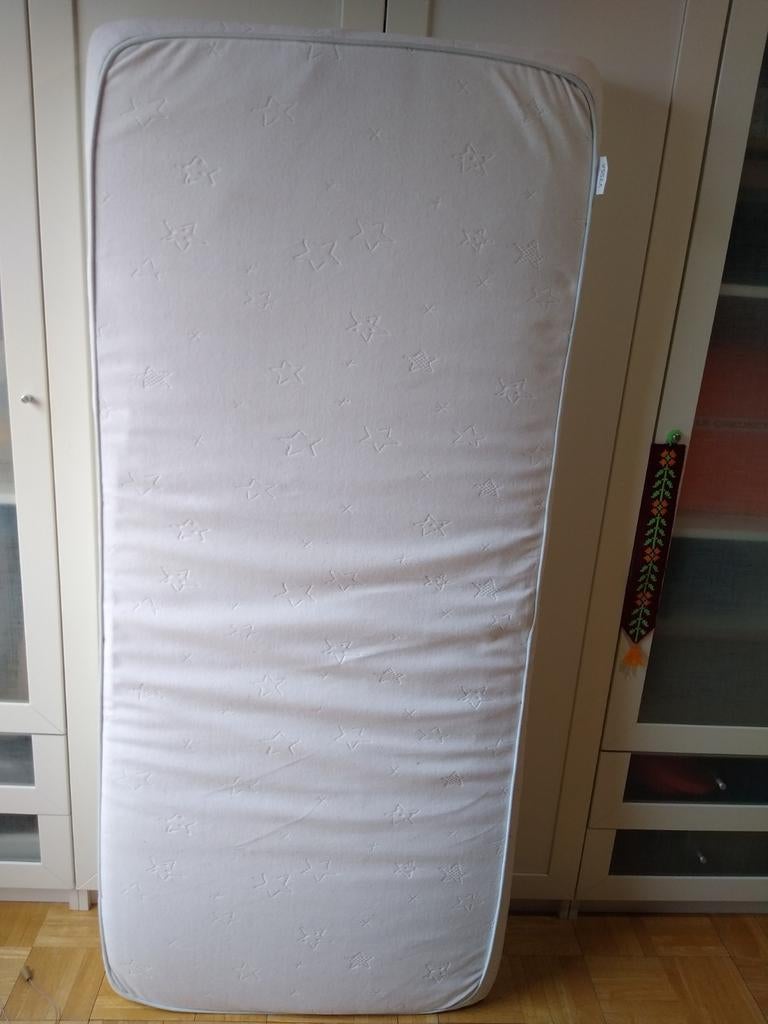 Matras voor peuter. Matras is van ikea., Ophalen, Matras