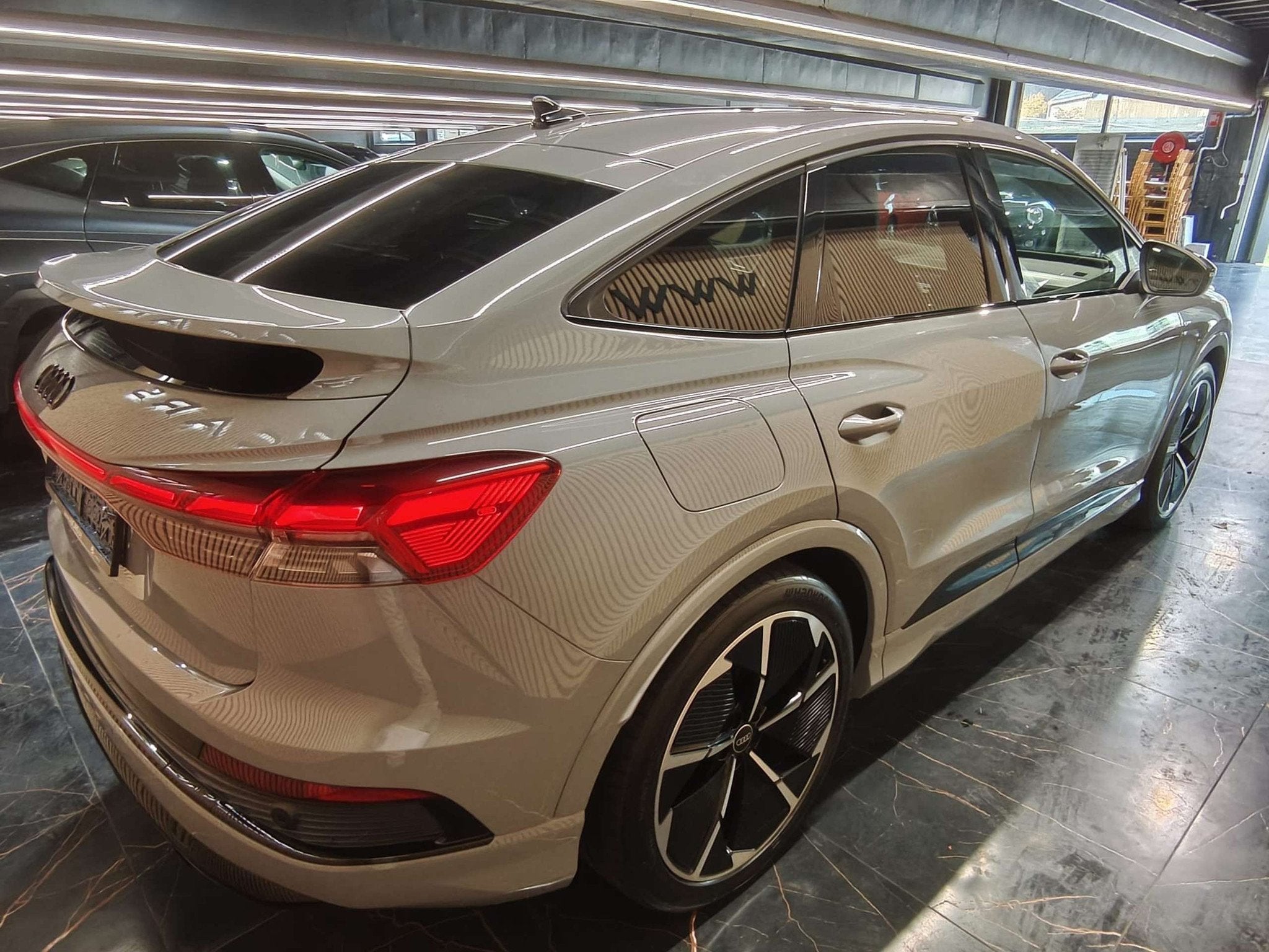 Audi Q4 e-tron 82 kWh 50 QUATTRO S LINE * GARANTIE 12 MOIS *, Autos, Cuir, Achat, Entreprise, Noir