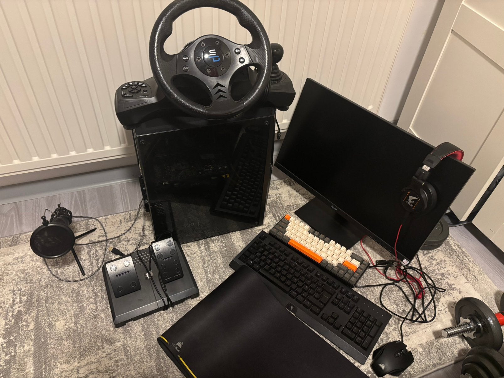 Gaming pc + scherm keyboard + stuurwiel, Games en Spelcomputers, Ophalen, Zo goed als nieuw, PC