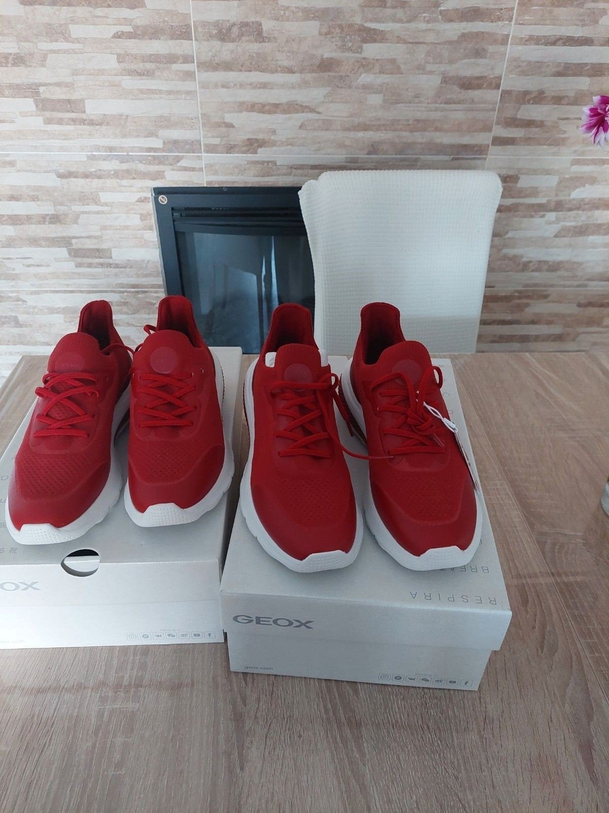 Geox  1 paar 35 euro, Enlèvement ou Envoi