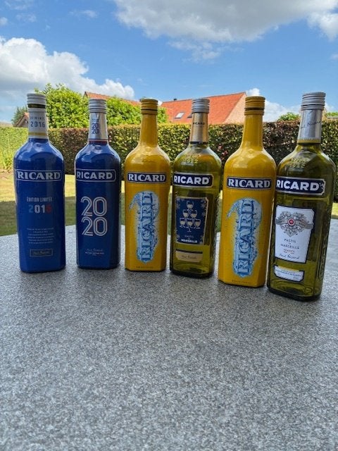 ricard flessen speciale editie, Ophalen