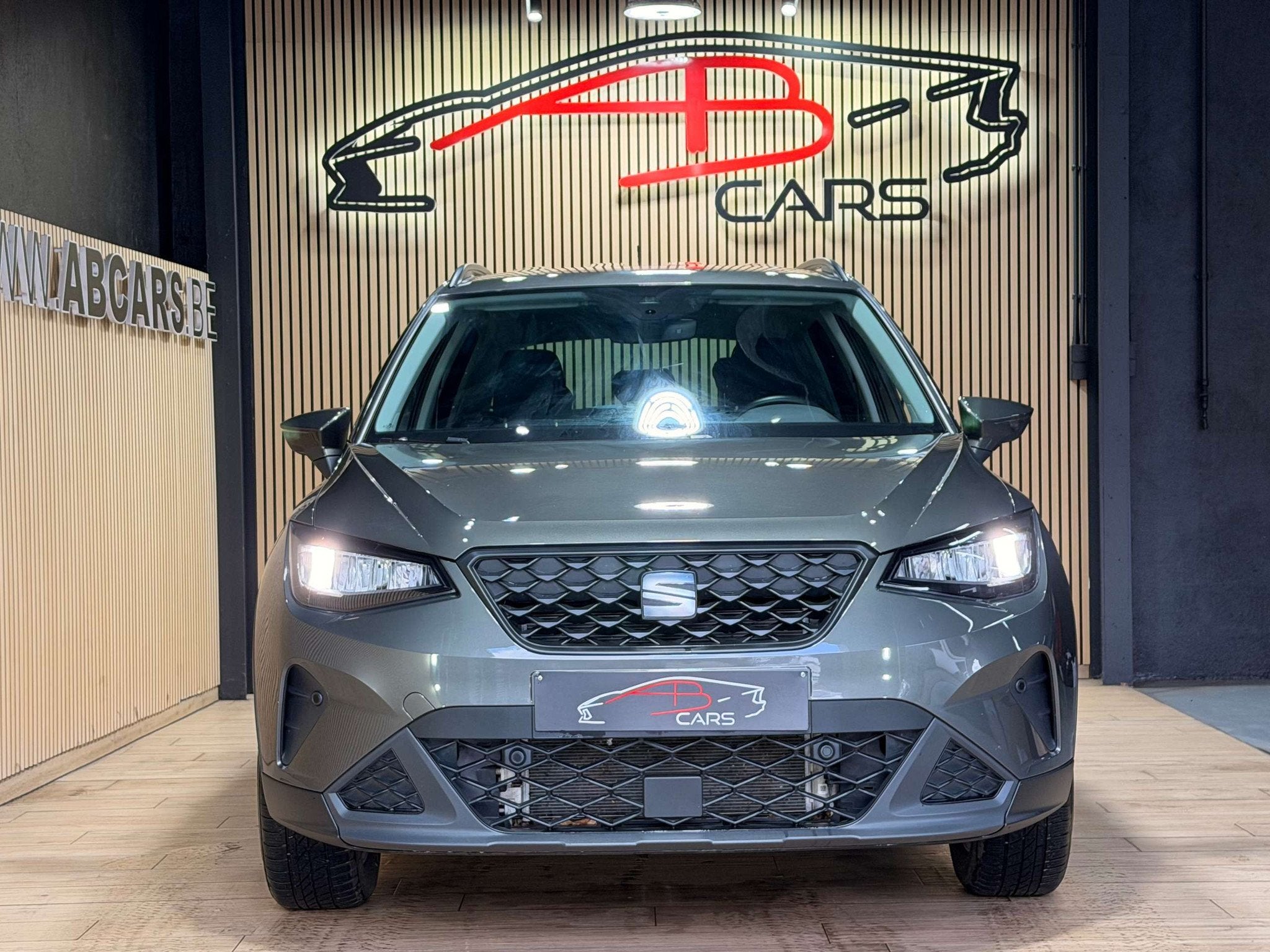 SEAT Arona 1.0 TSI Move! * SPORT * GARANTIE 12 MOIS * 1ER PR, Autos, Argent ou Gris, Entreprise, Boîte manuelle, 5 portes