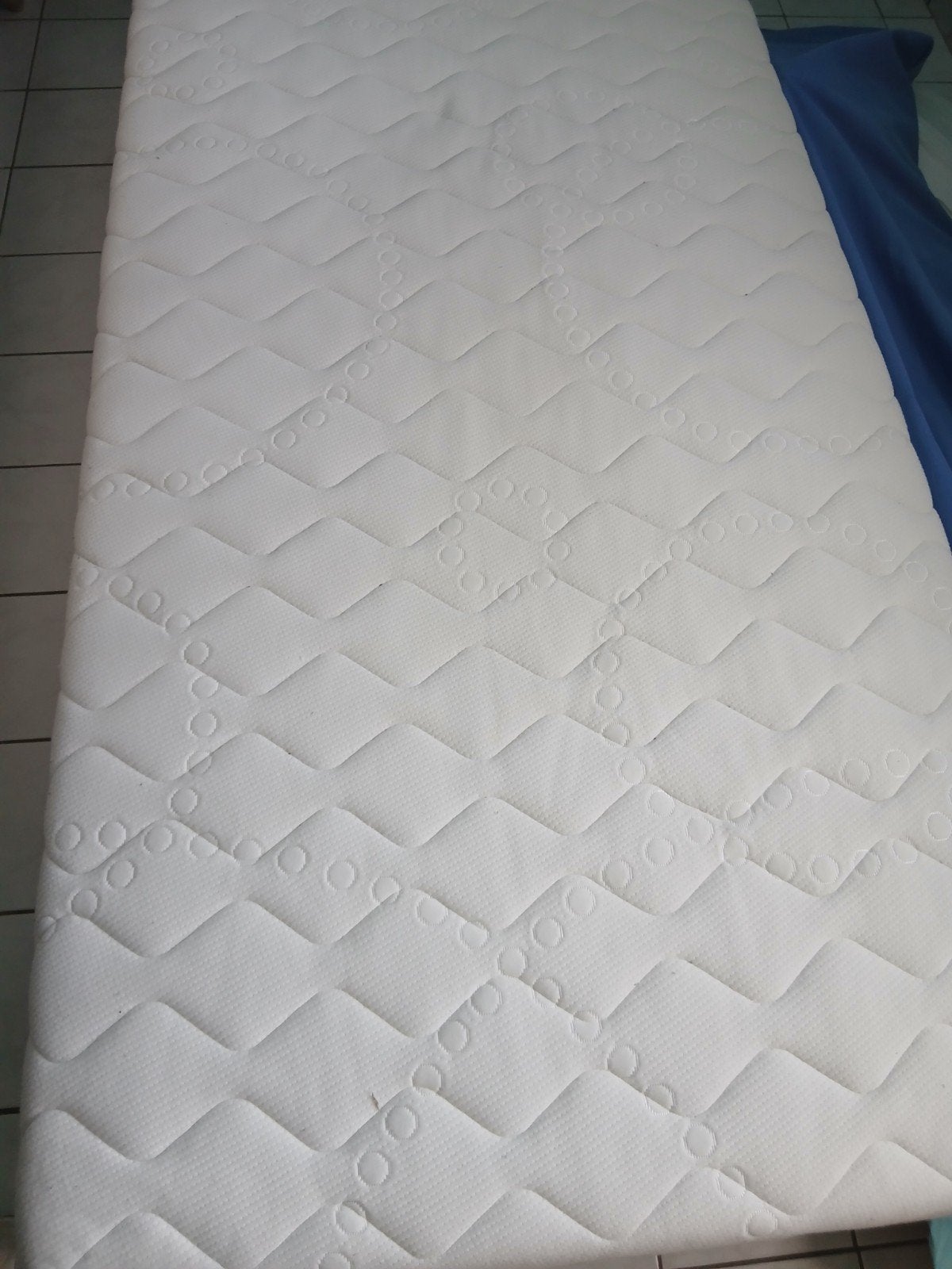 eenpersoonsmatras twee stuks gratis, 90 cm, Matelas, Enlèvement, 190 cm ou moins