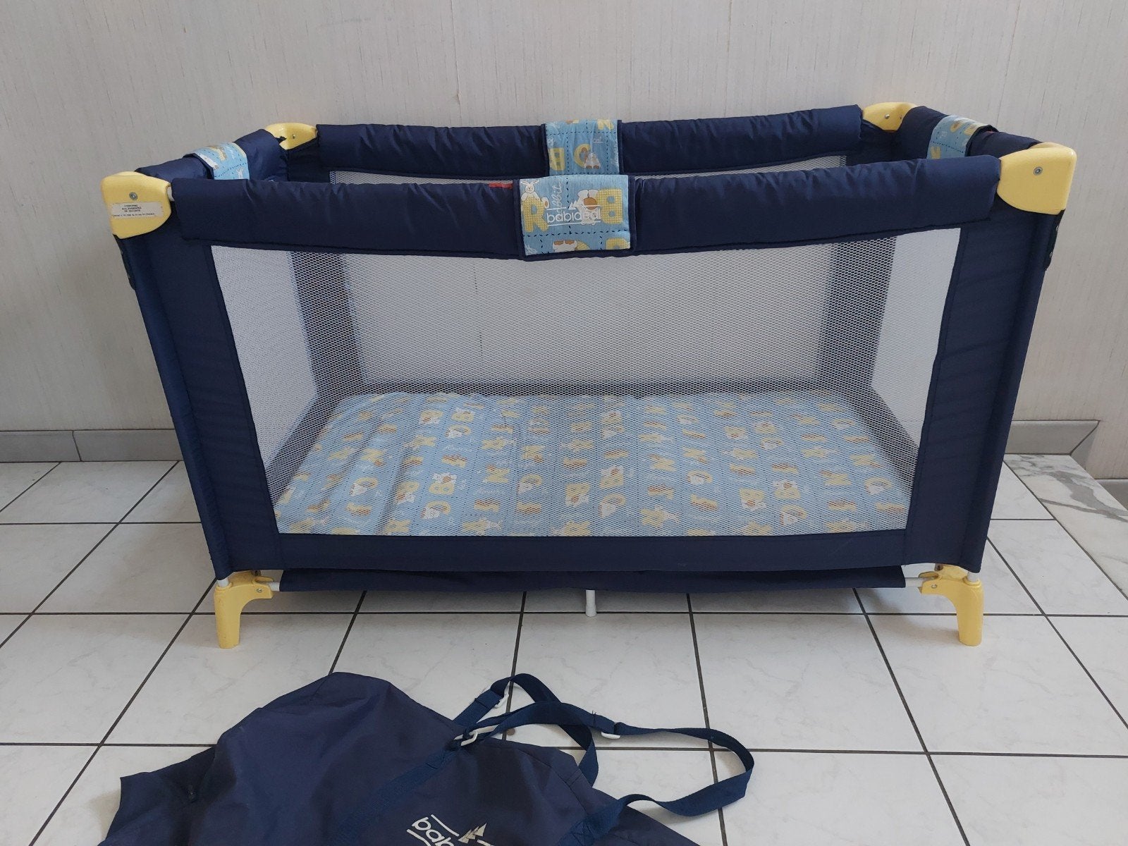 lit pliable pour bébé, Enlèvement