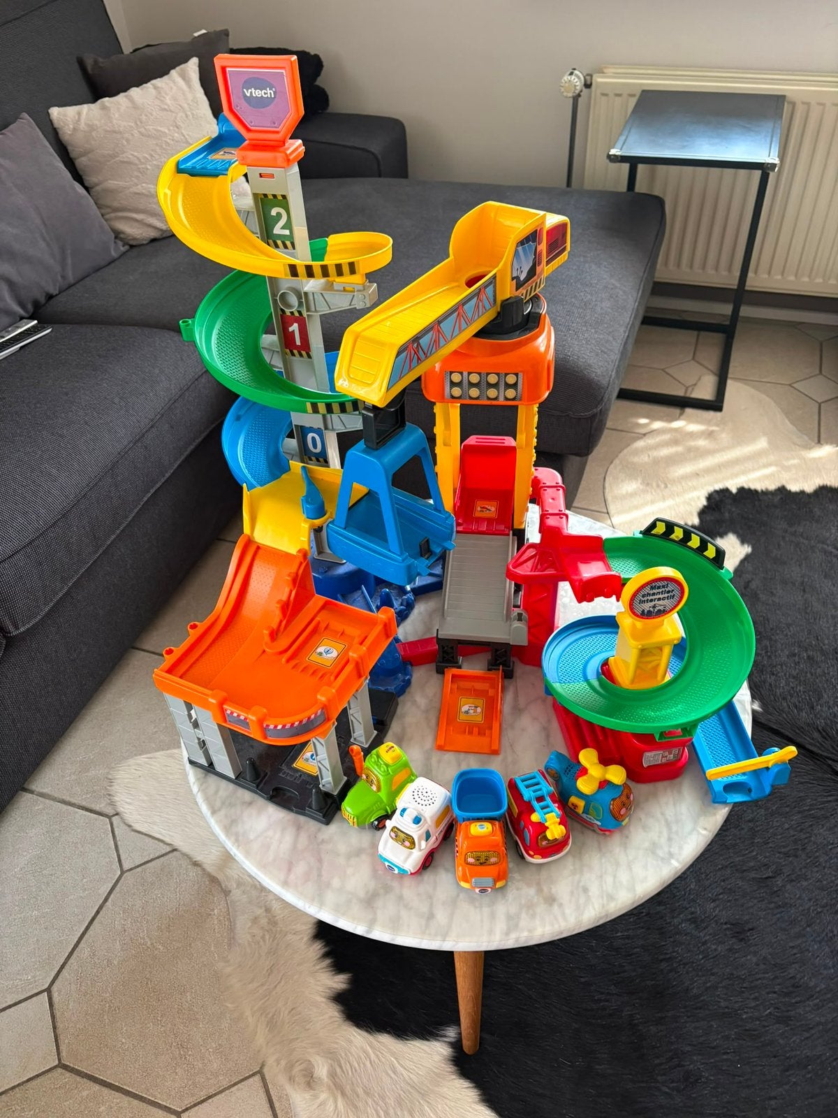 Garage voiture vtech, Enlèvement, Utilisé