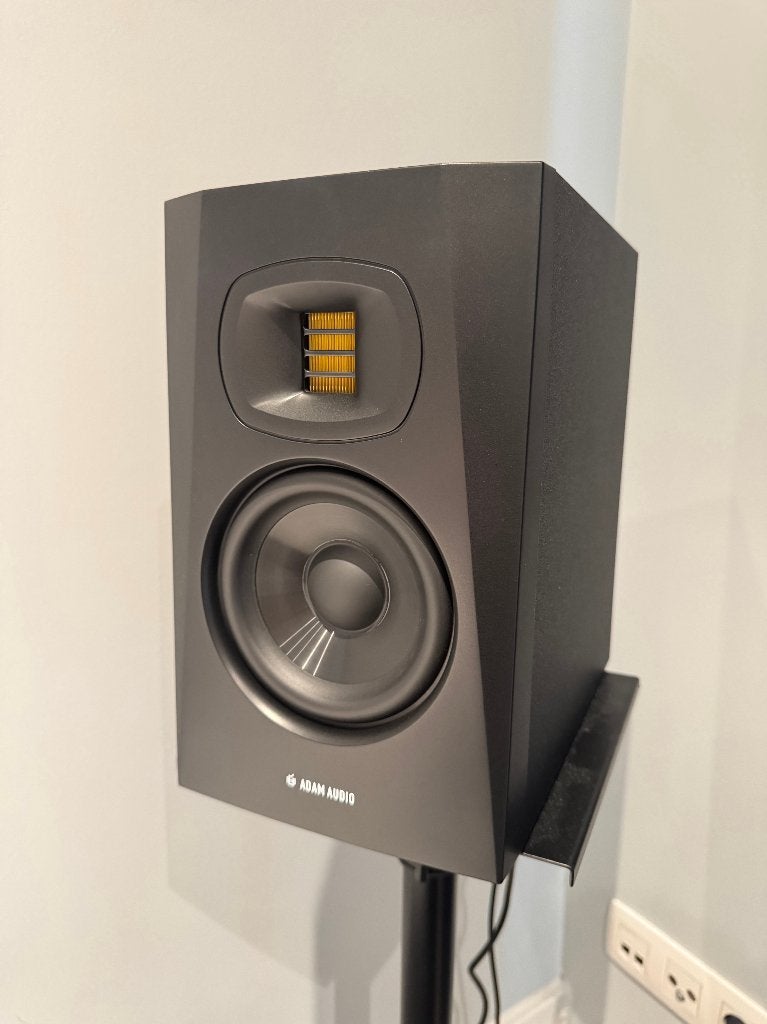 2x ADAM Audio T5V studio monitor speaker with Pyle stands, Audio, Tv en Foto, Professionele apparaten, Ophalen, Zo goed als nieuw