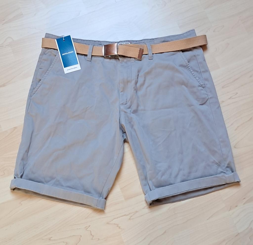 Nieuwe chino short Jack & Jones XL, Kleding | Heren, Broeken en Pantalons, Jack&Jones, Ophalen of Verzenden, Grijs, Maat 56/58 (XL)