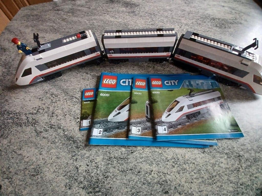 lego trein  60051, Kinderen en Baby's, Ophalen of Verzenden, Zo goed als nieuw, Lego