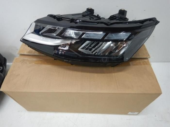 VW Transporter T7 Multivan Koplamp LED Links, Ophalen of Verzenden, Gebruikt
