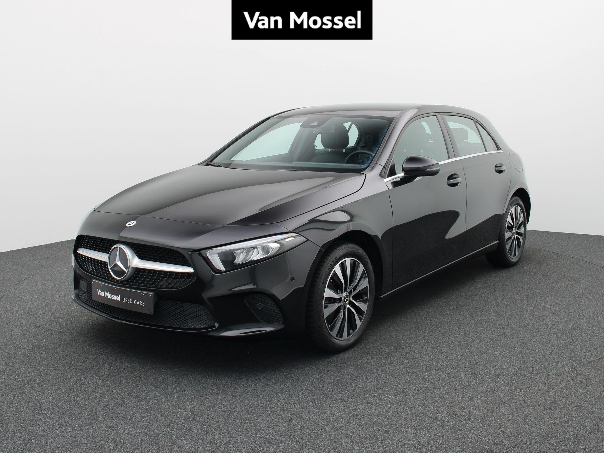 Mercedes-Benz A-Klasse A 250 e Business Solution 1Y USED GAR, Auto's, Stof, 4 cilinders, 16 kWh, Zwart