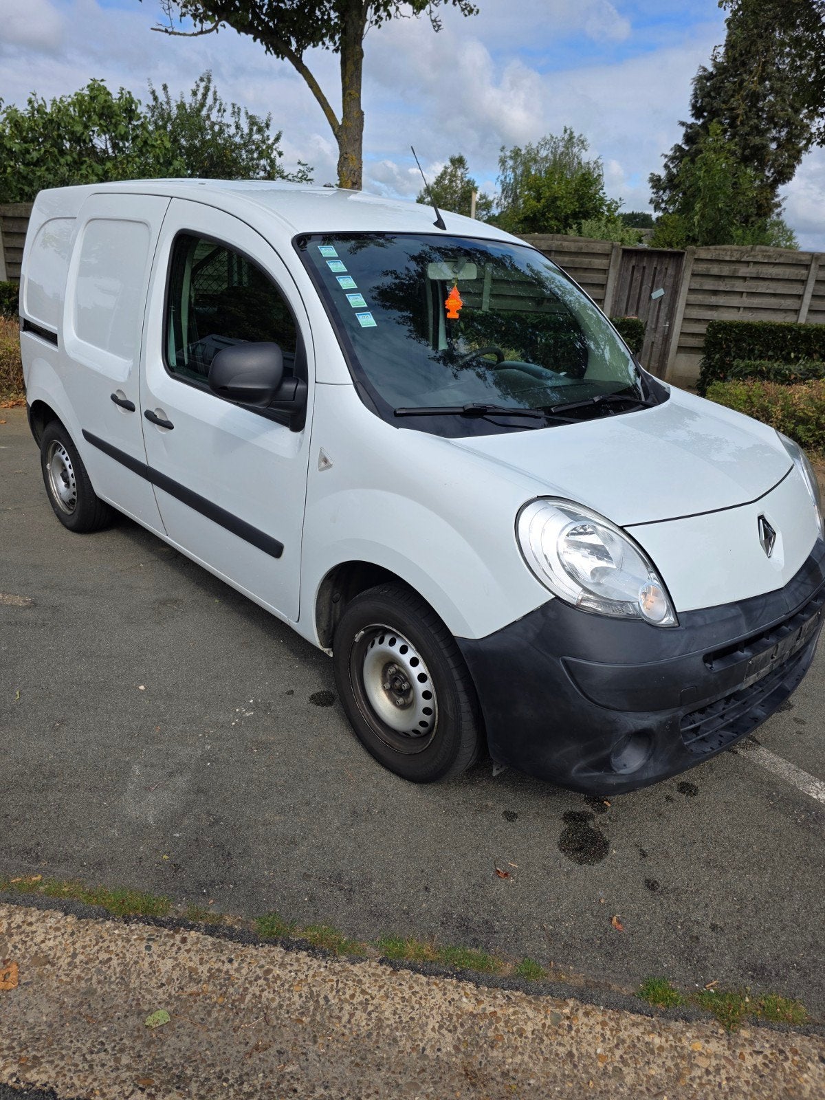 Renault Kangoo 96000km!, Auto's, Voorwielaandrijving, Euro 5, Stof, Zwart