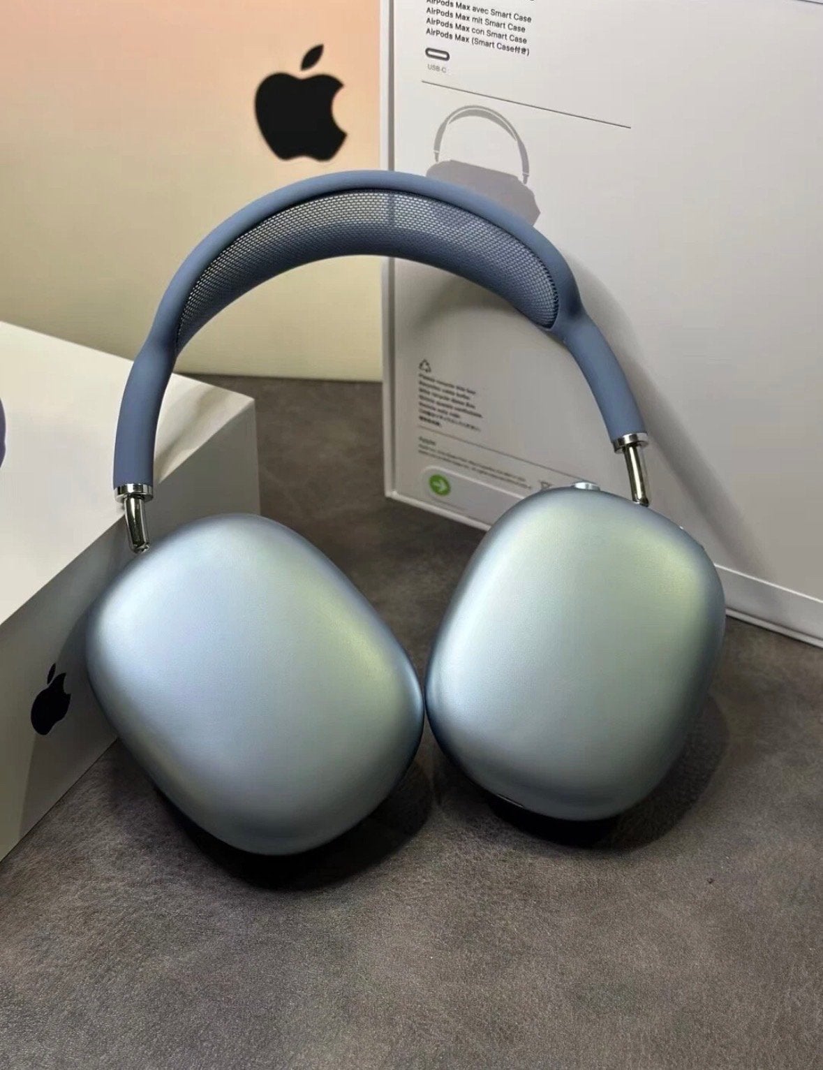 Apple AirPods max blauw, TV, Hi-fi & Vidéo, Casques audio, Neuf, Enlèvement ou Envoi, Réduction de bruit, Bleu
