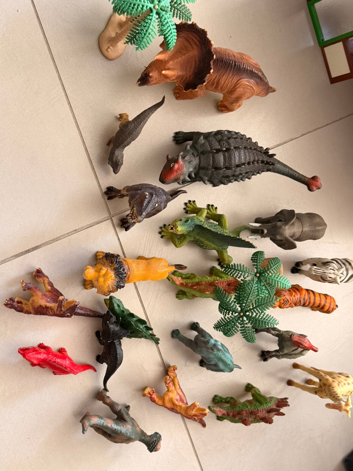 Speelgoed dino’s, Kinderen en Baby's, Speelgoed | Overig, Ophalen of Verzenden, Zo goed als nieuw