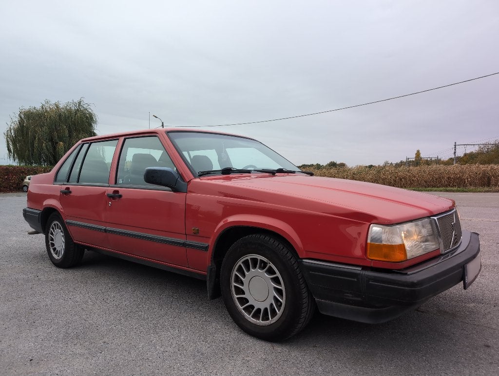 Volvo 940 GLE 2.3 benzine 1992 - 268357km, Auto's, Automaat, 4 deurs, 4 cilinders, 2300 cc
