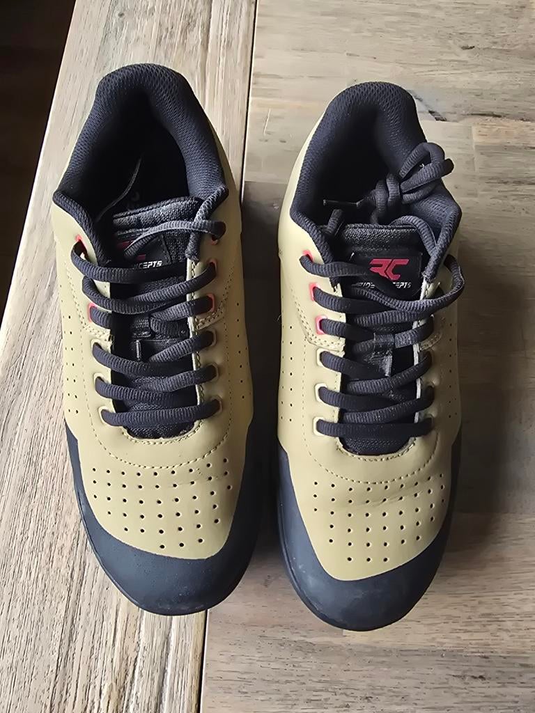 Chaussures vtt pour pédales plates, Chaussures