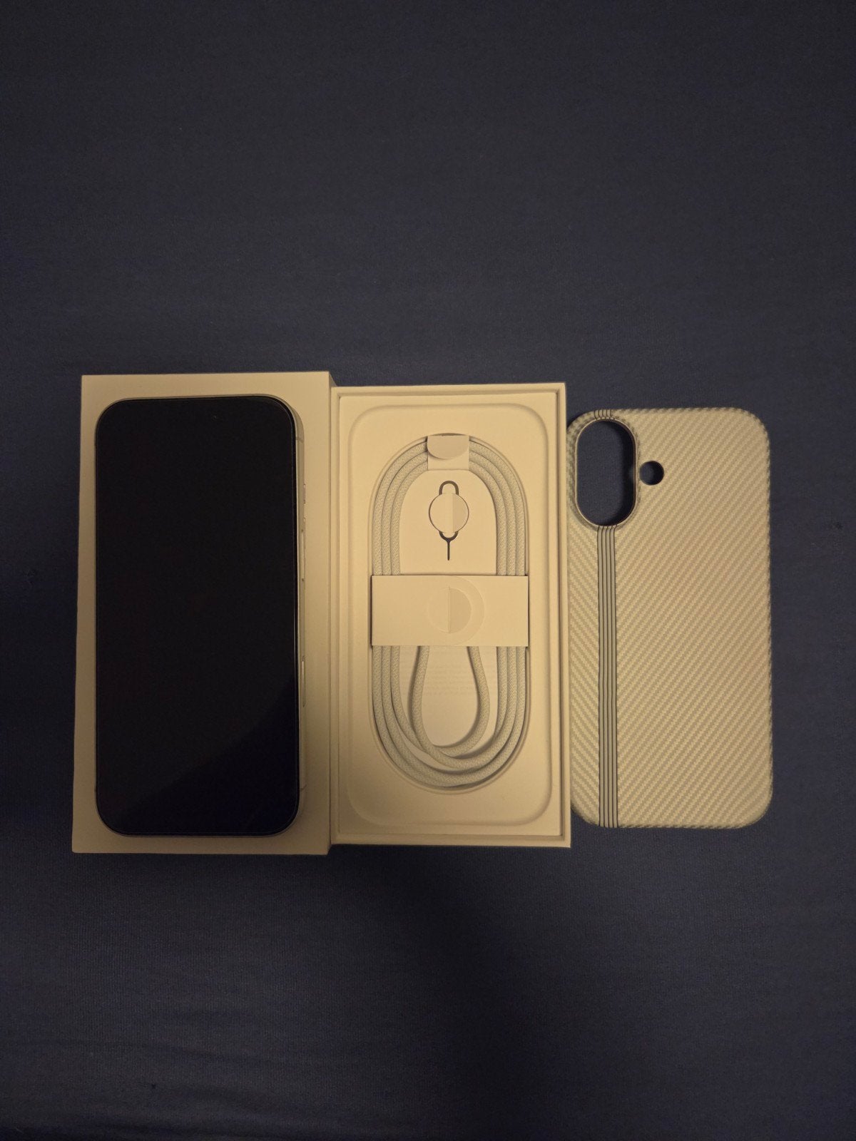IPhone 17 blanc 256gb, batt 100% à peine 21 cycles, Enlèvement, Blanc, 100 %, Neuf