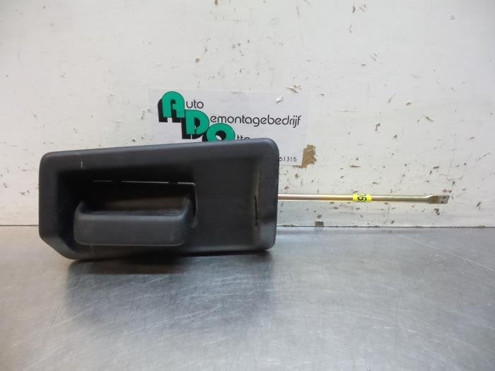 Poignée porte coulissante droite d'un Volkswagen Caddy (Cad, Volkswagen, -, 3 mois de garantie, Utilisé