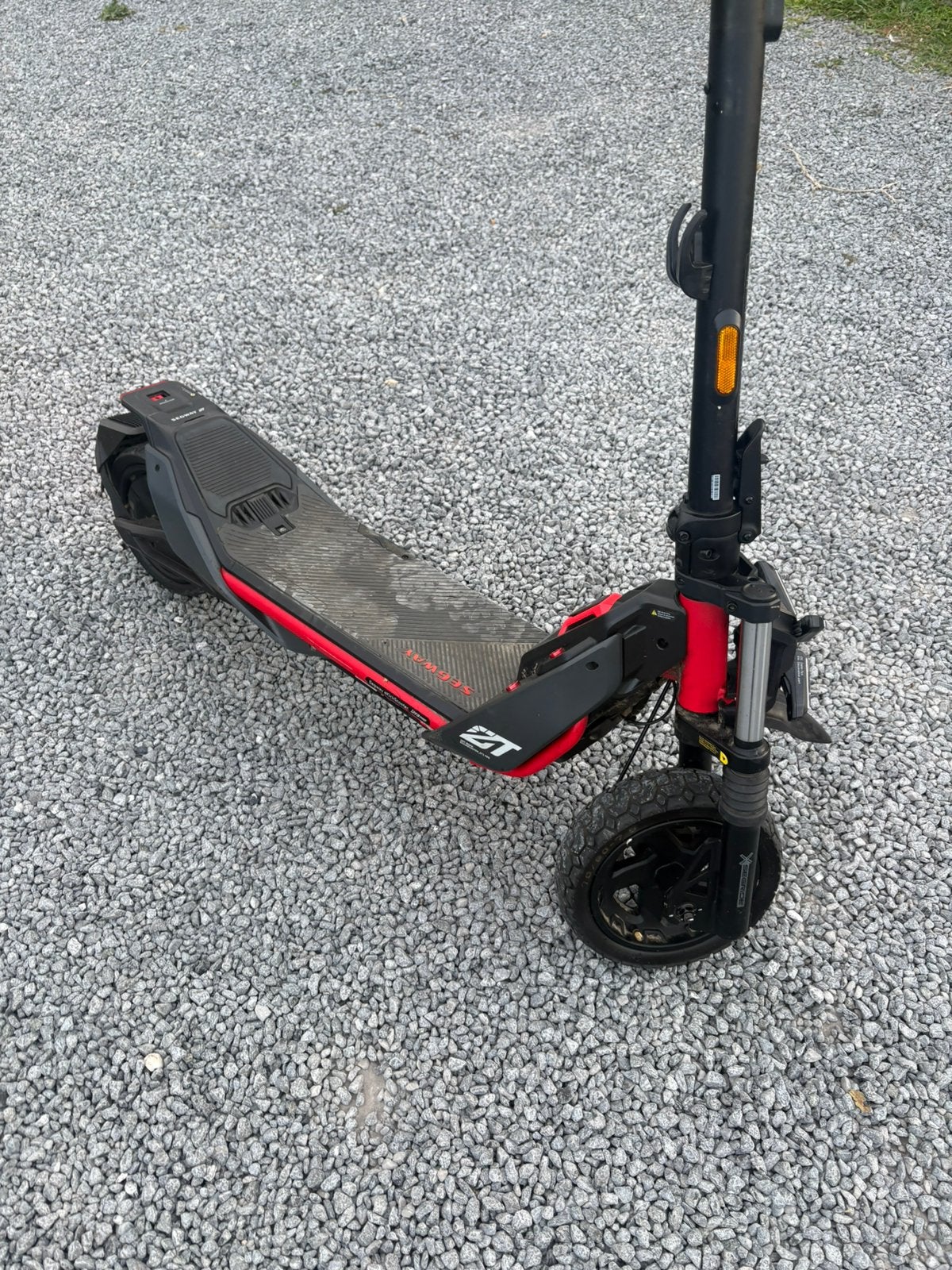Ninebot ZT3, Fietsen en Brommers, Steps, Ophalen, Gebruikt, Elektrische step (E-scooter)