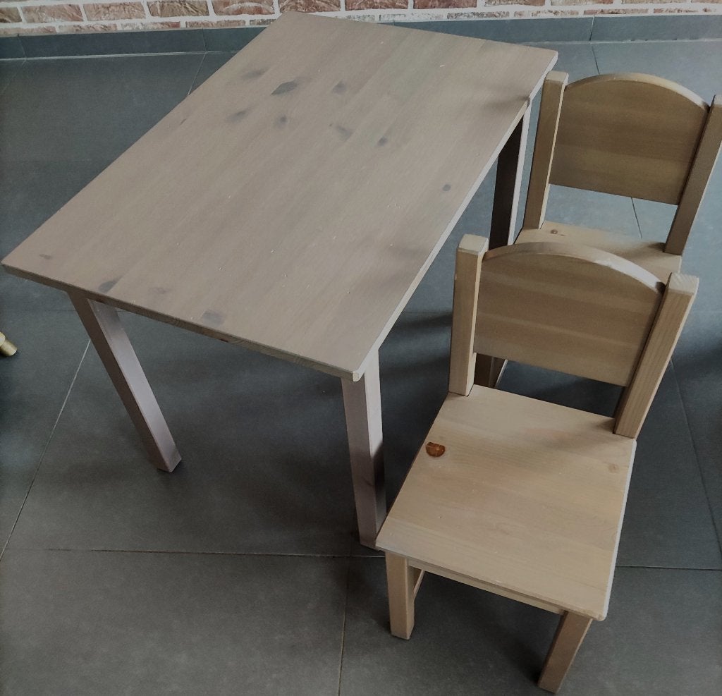 IKEA tafel en 2 stoeltjes, Ophalen, Zo goed als nieuw