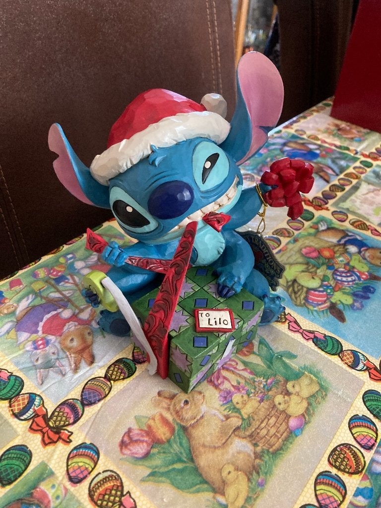Nieuwe Stitch Disney traditions - Bad Wrap, Collections, Enlèvement ou Envoi, Autres personnages, Neuf, Statue ou Figurine