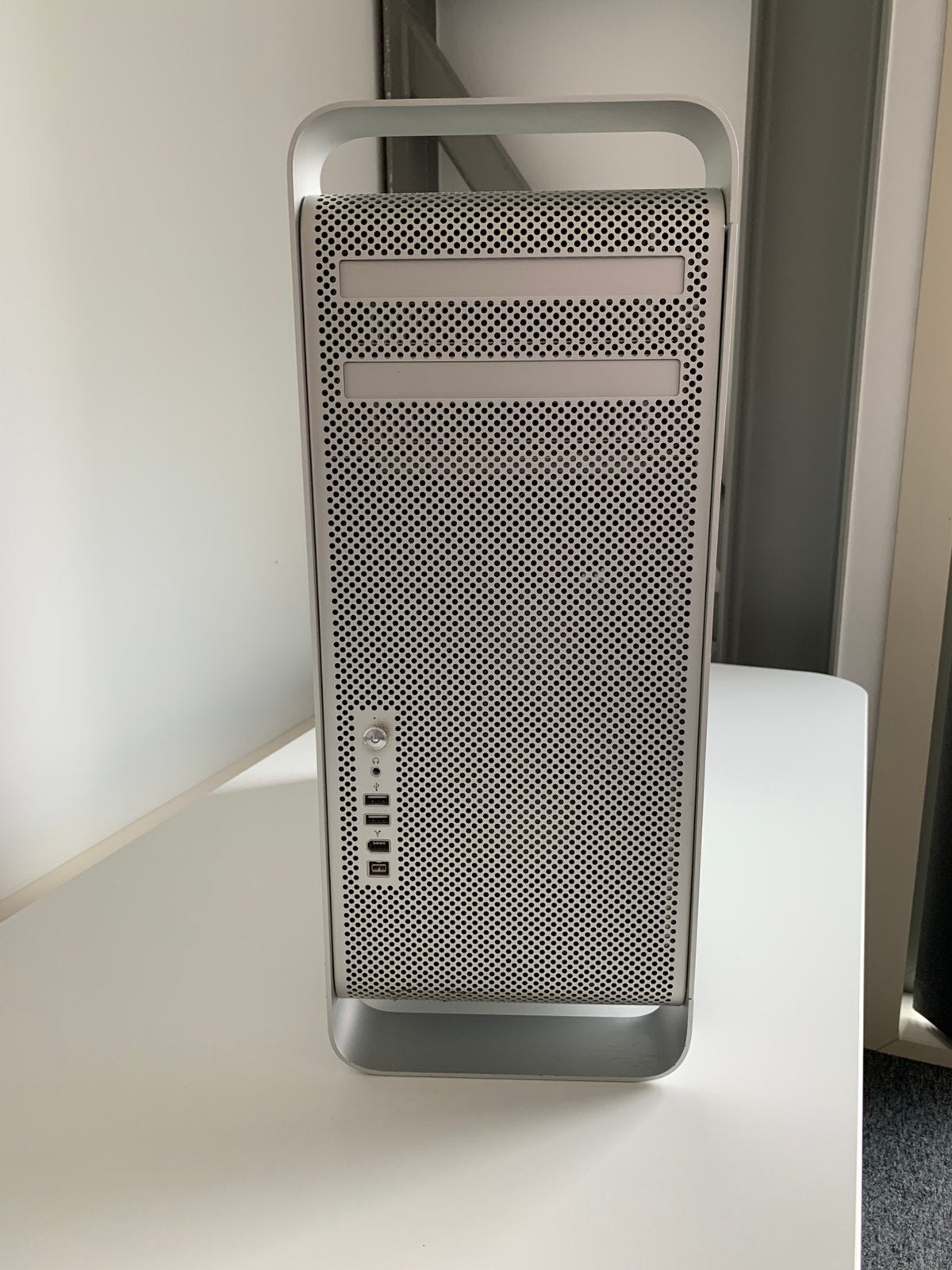 MacPro 1,1 2.66 GHz Intel Xeon / 2GB, Ophalen, Apple