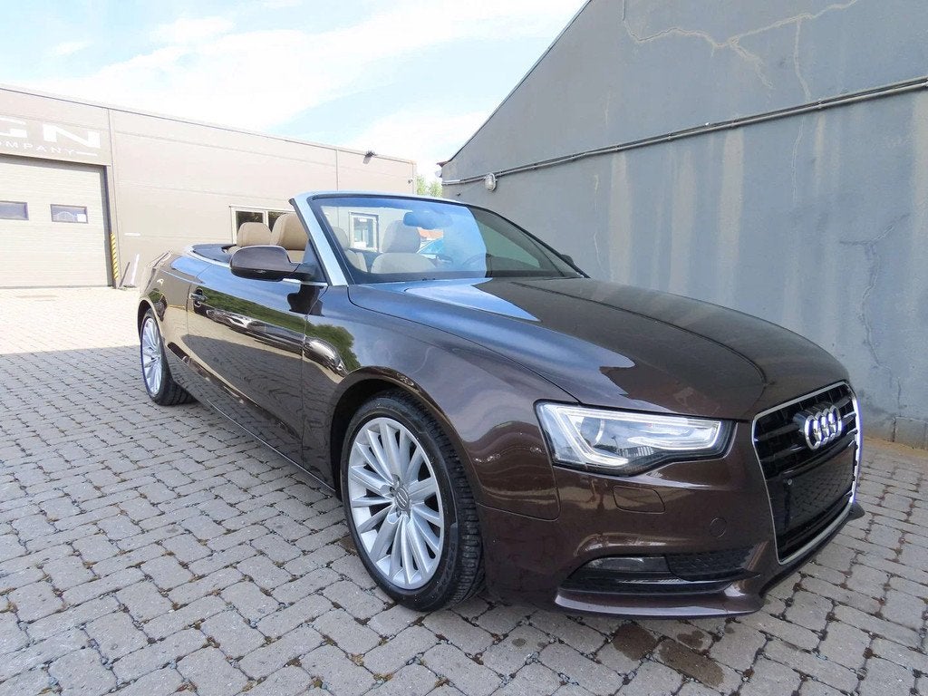 Audi A5 A5 Cabriolet 2.0 TDi DPF, Cuir, Euro 5, Achat, Beige
