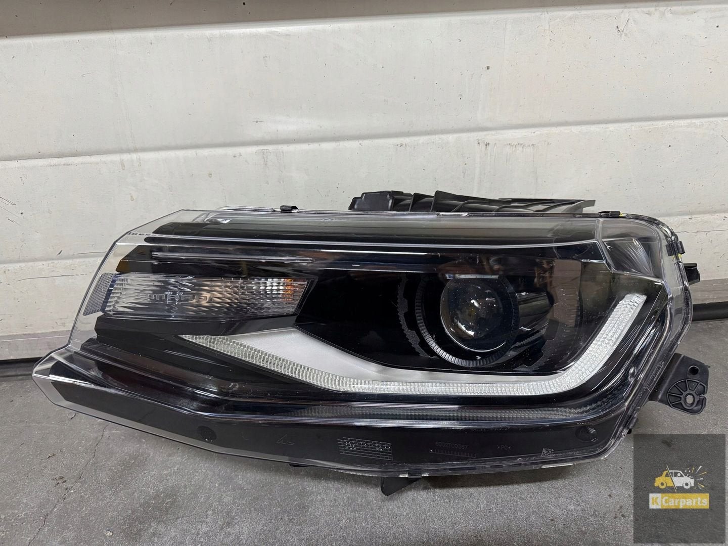 Chevrolet Camaro bi xenon LED-lamp links, Auto-onderdelen, Gebruikt, Info@gm.com, Chevrolet, Renaissance Center 300
48265  Detroit