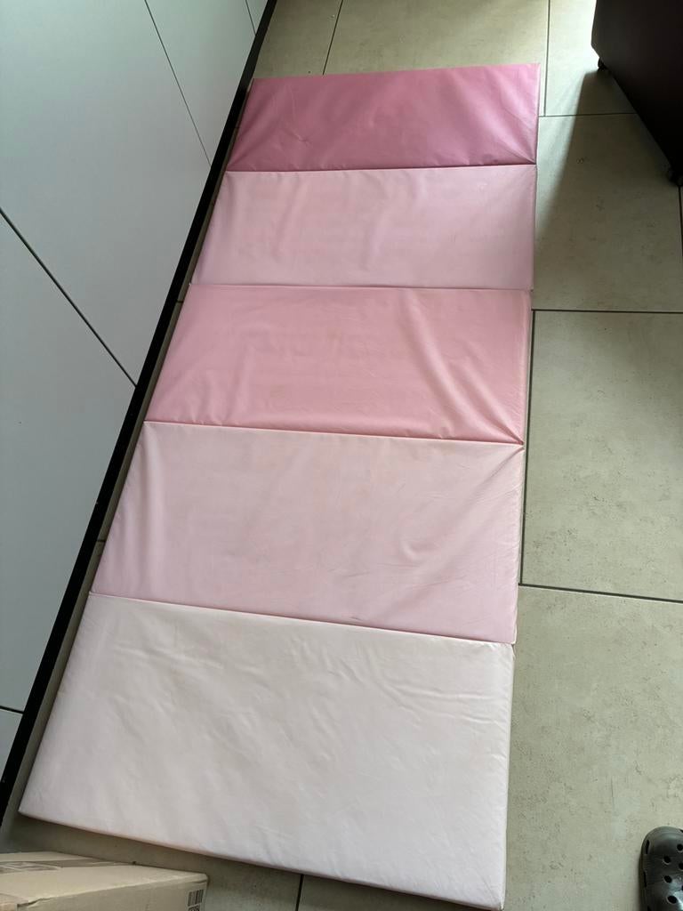 Tapis Turn, Enlèvement, Comme neuf