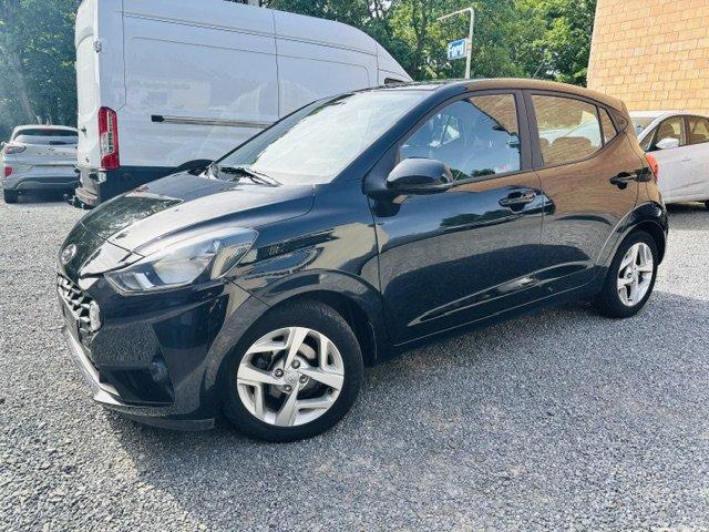 Hyundai i10 I10 B5P11 (bj 2022, automaat), Auto's, Hyundai, Stof, Gebruikt, Zwart, Bedrijf