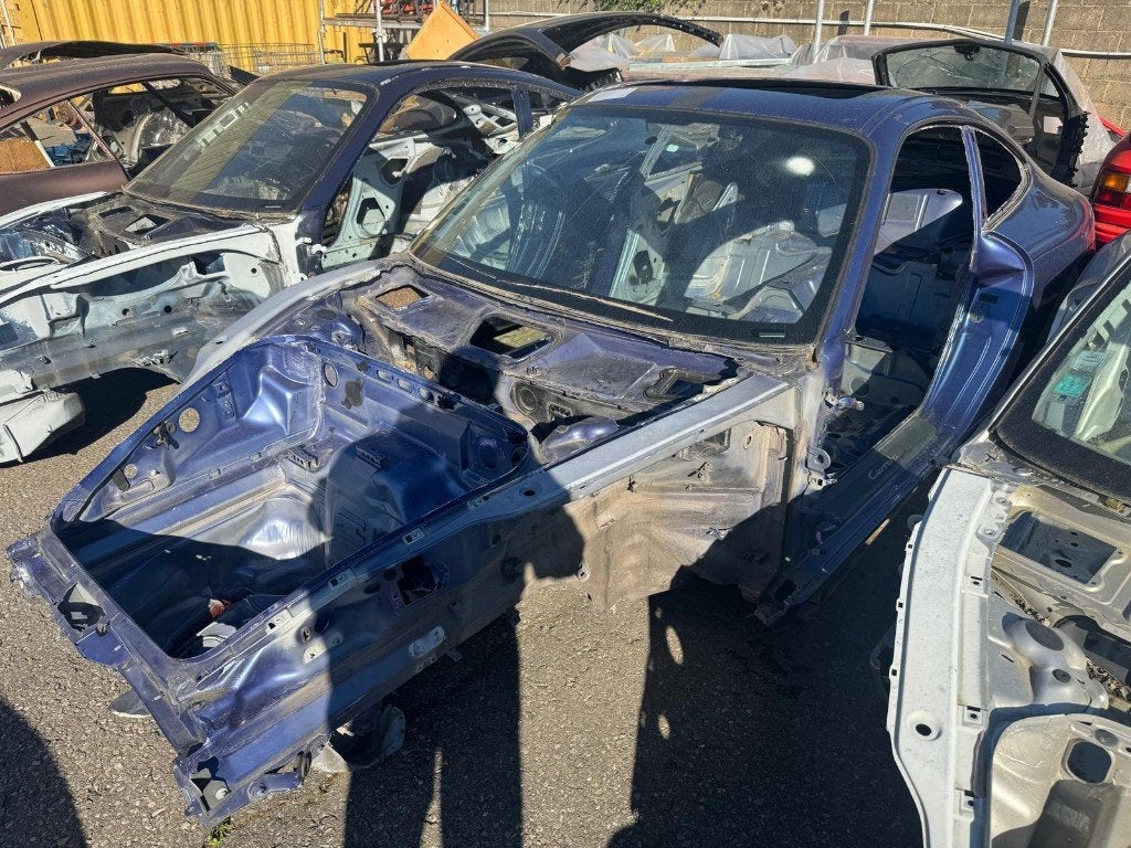 Caisse nue Porsche 996 Carrera Coupé 3.4 1998 - Réf. 603822, Enlèvement, Utilisé, Pièces Oldtimer ou Ancêtre
