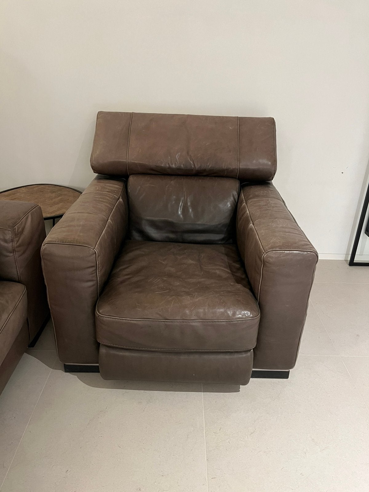 Natuzzi lederen eenzit, 100 à 125 cm, Comme neuf, Enlèvement, Modern.  Strak.