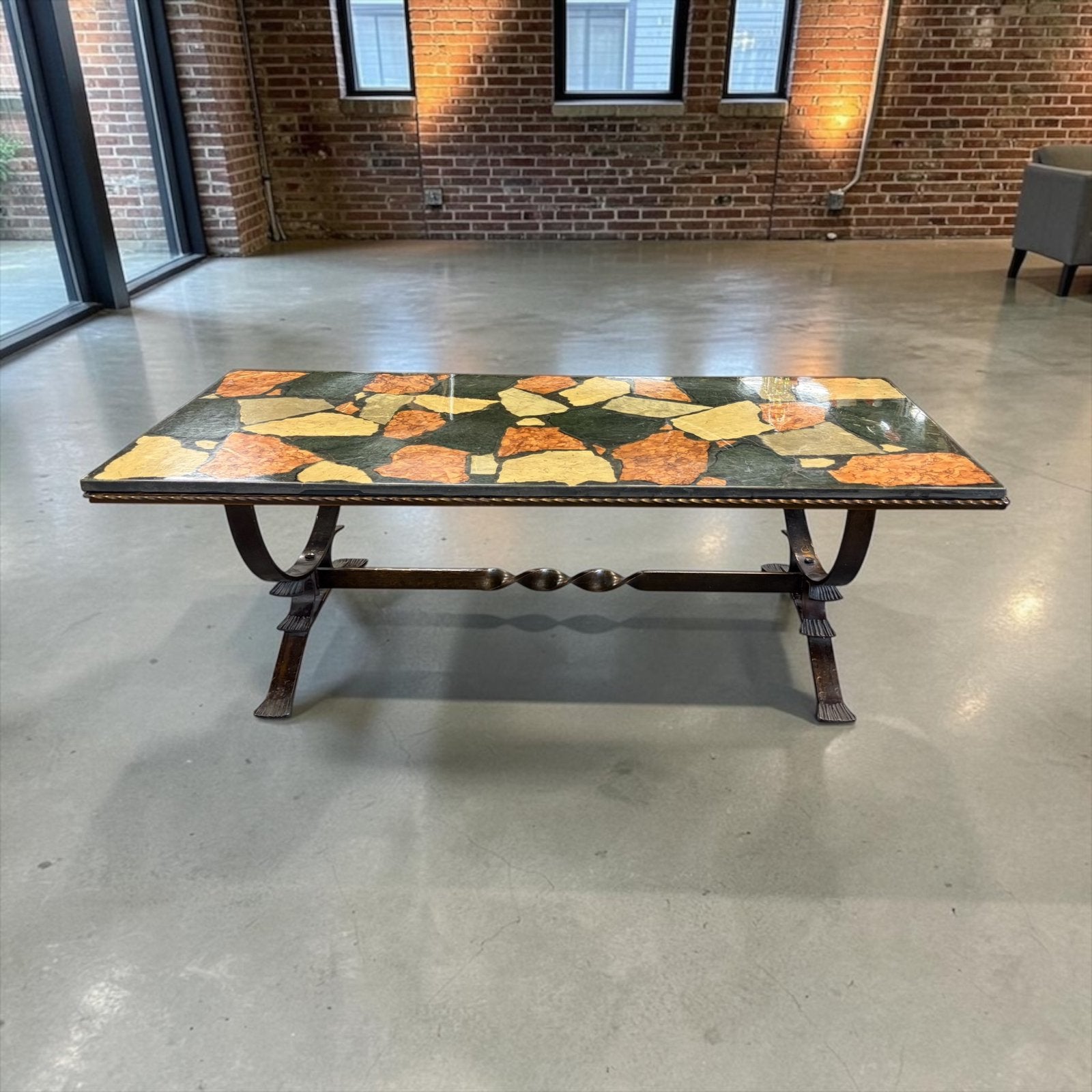 Vintage stenen coffee table/salontafel met gietijzeren frame, Verzenden