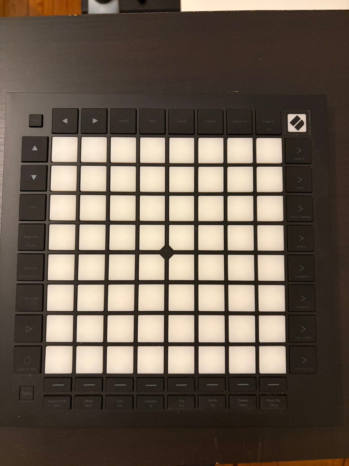 Launchpad pro mk3, Muziek en Instrumenten, Midi-apparatuur, Ophalen, Zo goed als nieuw