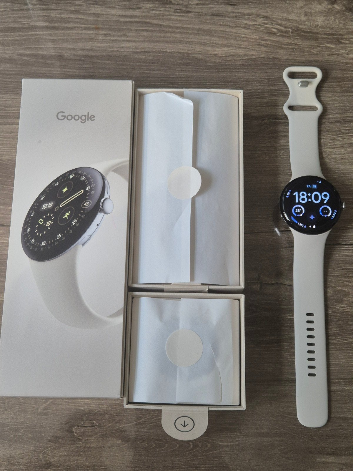 Google pixel Watch 4 | 45mm | Wi-Fi, Enlèvement, Neuf